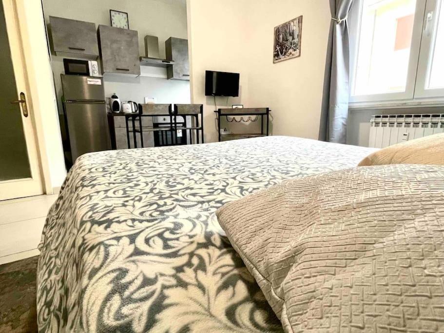 La Venezia'S Studio Flat Ливорно Екстериор снимка